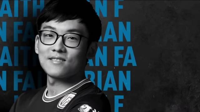 同时具备外 同时具备外