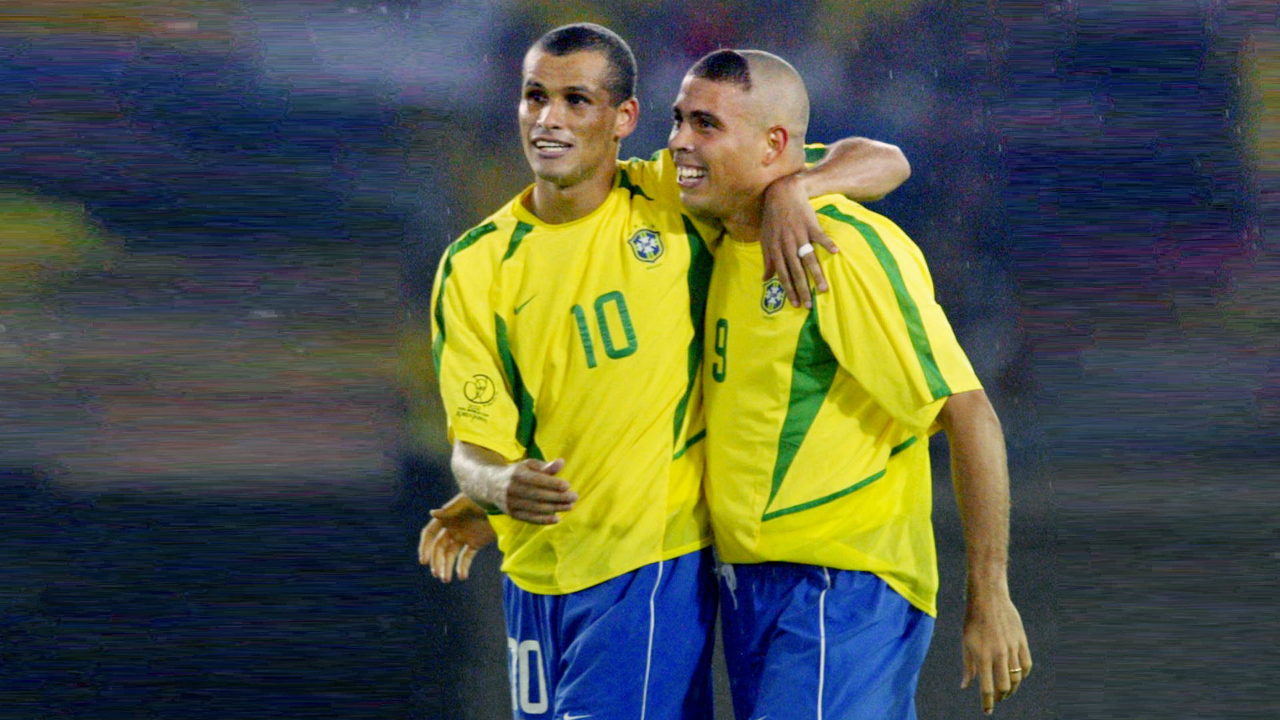 呼吁足协在 呼吁足协在