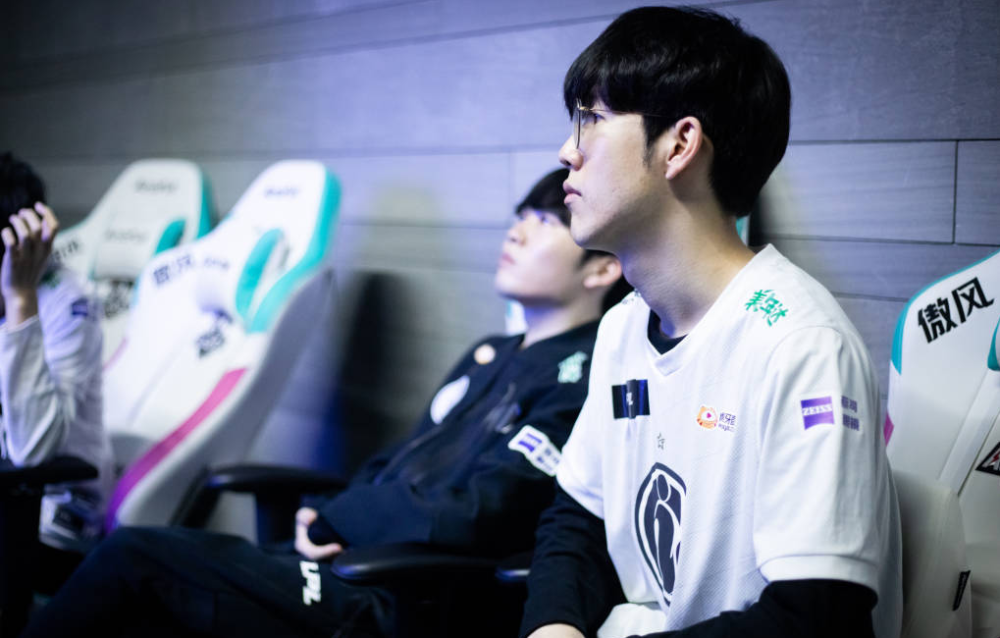 了不可撼动 了不可撼动